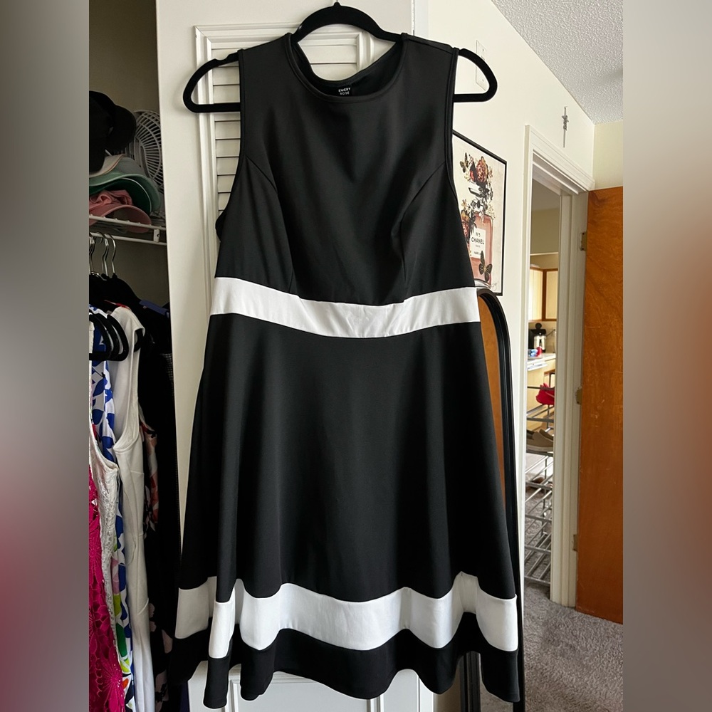 Formal Black and White Dress